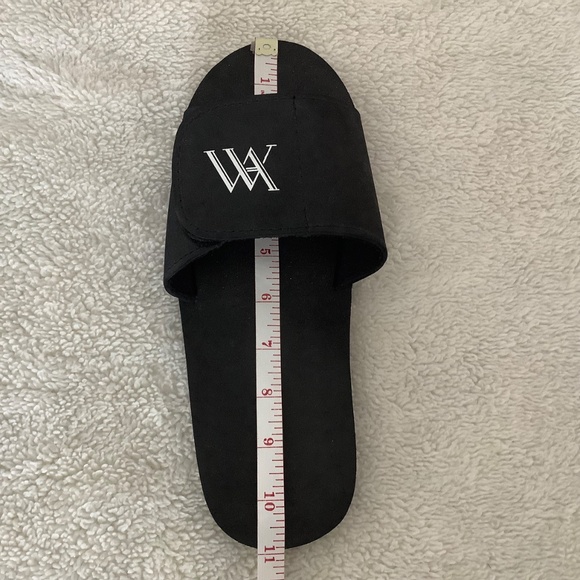 Waldorf Astoria Spa Slides Slippers - Picture 2 of 7